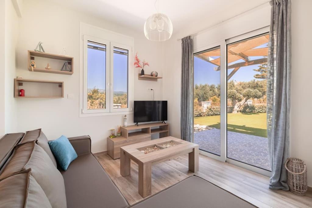 Dimitra'S Sunny Villa Mirsinochori Екстериор снимка