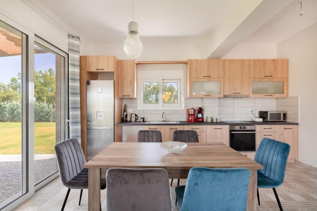 Dimitra'S Sunny Villa Mirsinochori Екстериор снимка